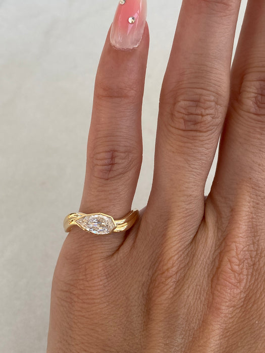 14K Gold Bezel Set Step-Cut Pear Double Band Lab Diamond Ring