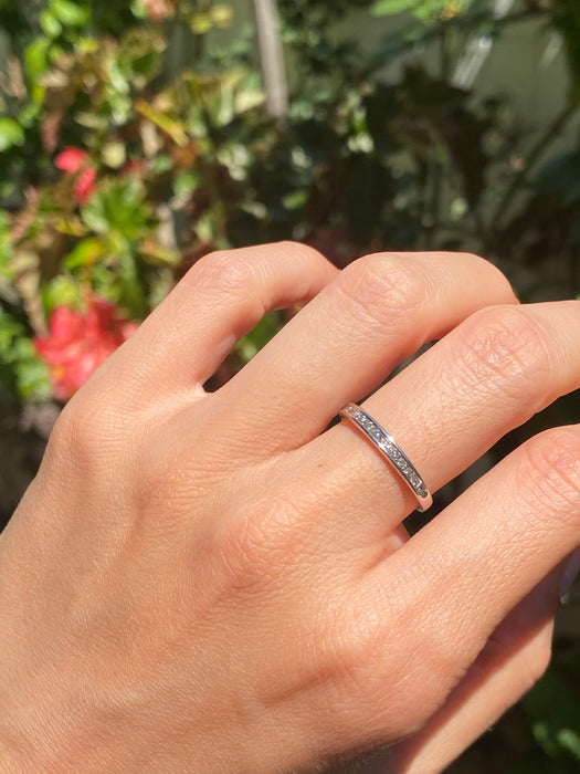 Platinum 0.25 tcw diamond ring size 6