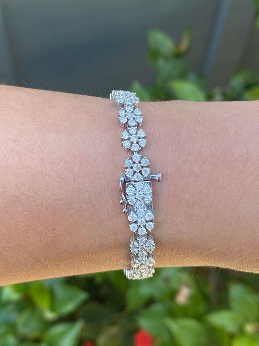 14k white gold diamond flower bracelet 7”