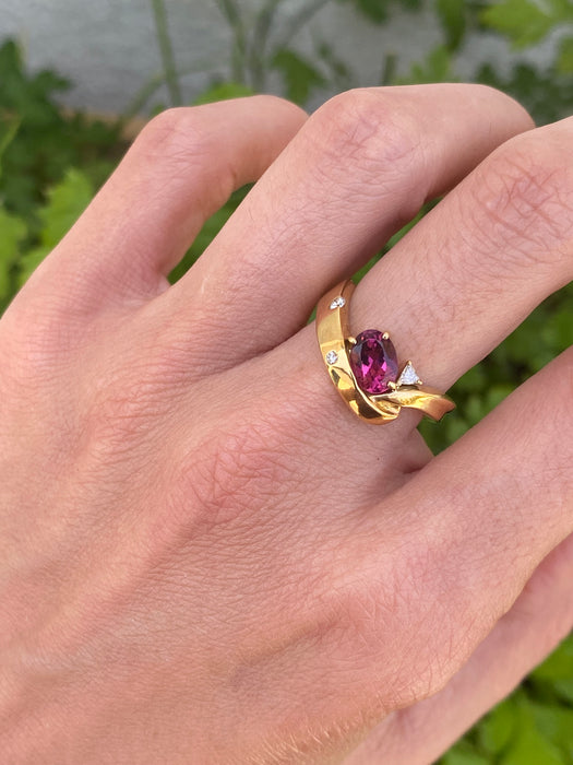 Vintage 18K Pink Tourmaline & Diamond Wavy Ring Size 6.5