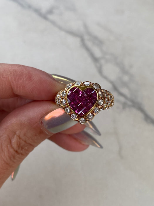 Vintage 18K Ruby & Diamond Heart Ring