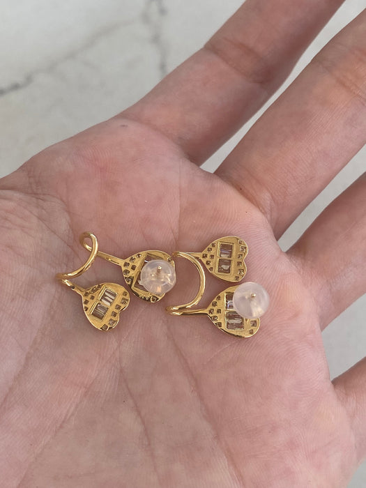 Vintage 18K Gold Diamond Double Heart Stud Earrings – 1 CTW Baguette & Round Diamonds