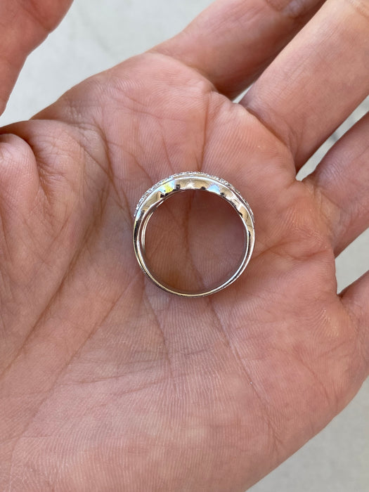 Vintage Platinum 900 Brushed Finish Wavy Diamond Ring