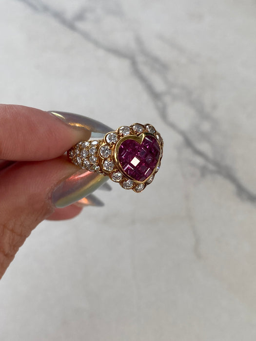 Vintage 18K Ruby & Diamond Heart Ring