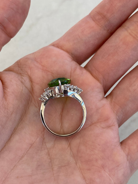 Vintage Platinum 900 Peridot & Diamond Ring