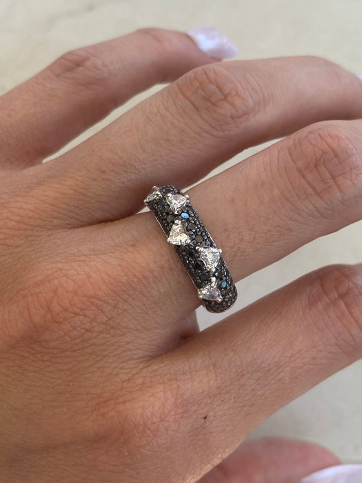 Vintage Platinum Black & White Diamond Heart Ring