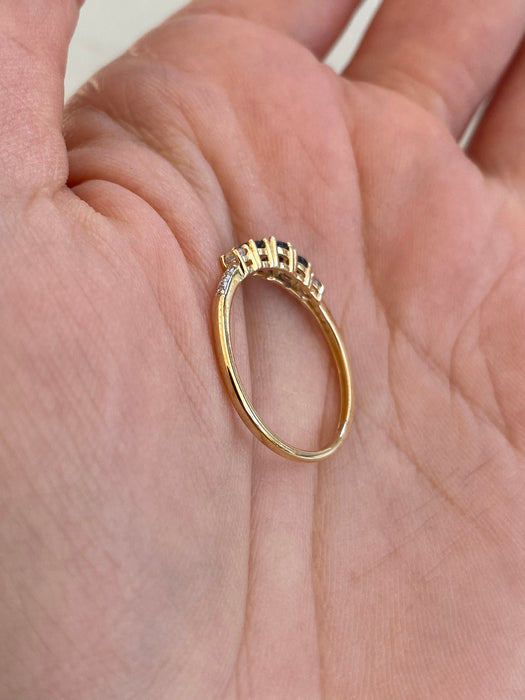 14K Gold Blue Sapphire, White Sapphire & Diamond Ring – Size 7
