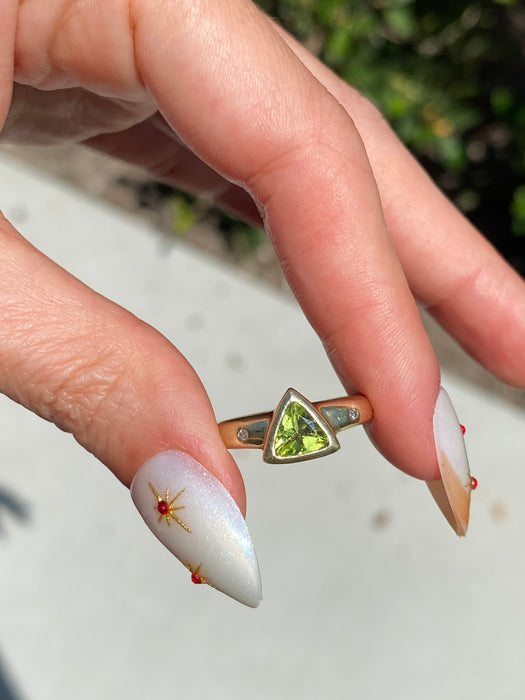 Vintage 14K Gold Peridot & Diamond Ring