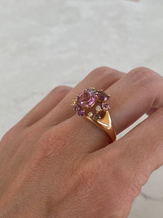 Vintage 18K Rose Gold Multi-Gemstone Cluster Ring – Pink Tourmaline, Amethyst, Smoky Quartz & Diamonds | Size 8