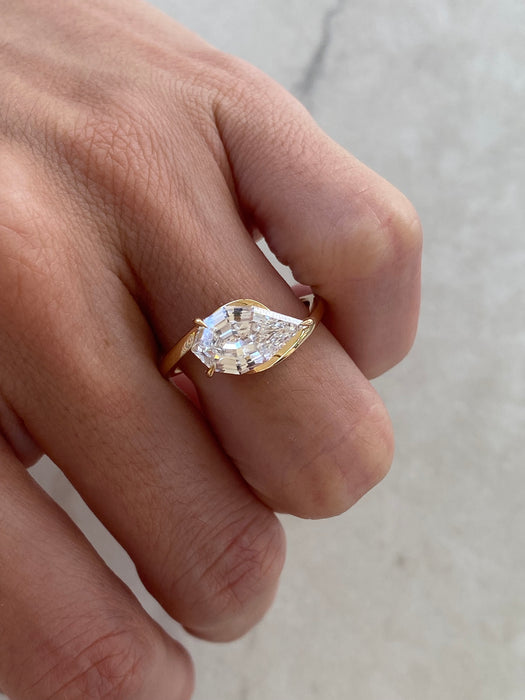 14K 2.09 Carat East-West Step-Cut Lab Pear Diamond Ring