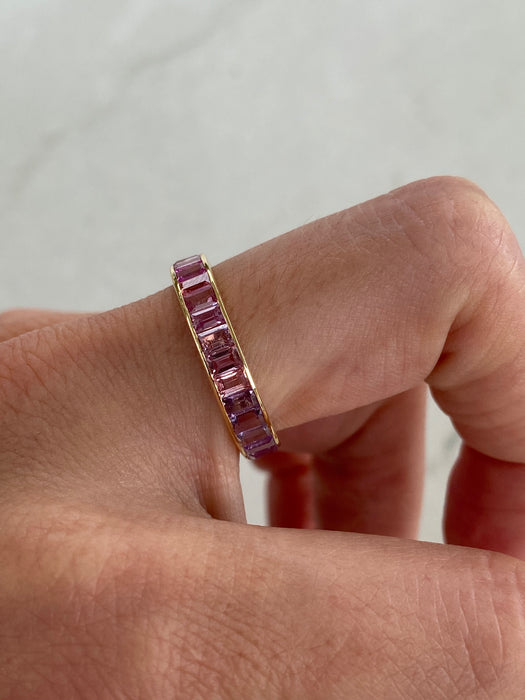 18K Gold Pastel Pink & Purple Natural Sapphire Eternity Ring