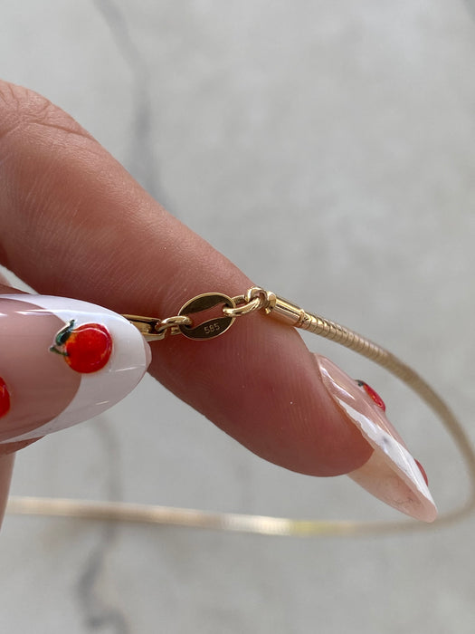 14K Gold Omega Necklace – 18.5 Inches