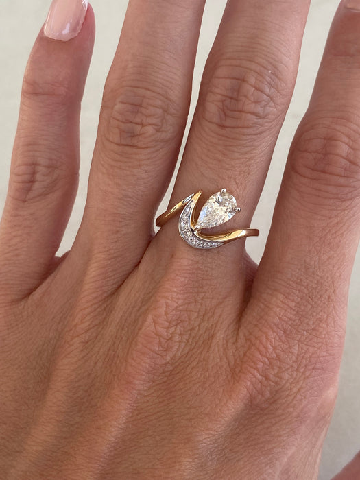 14K Gold Lab 1 Carat Pear Diamond Swirl Ring