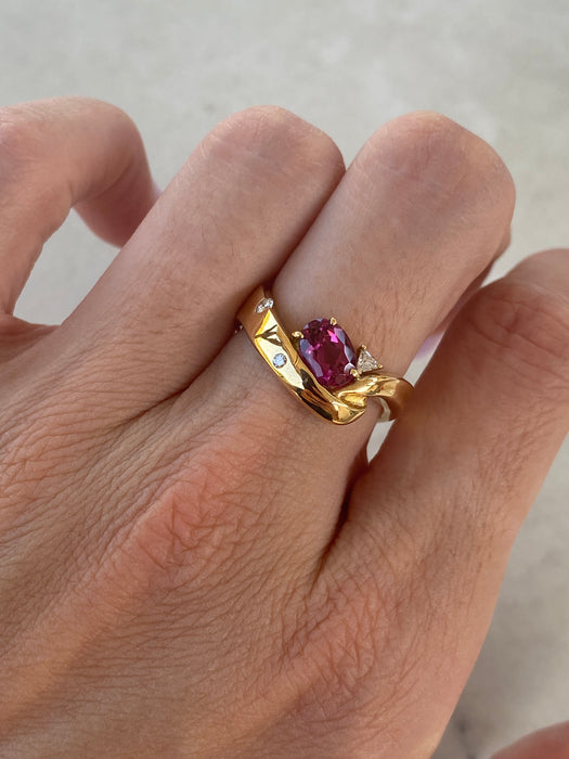Vintage 18K Pink Tourmaline & Diamond Wavy Ring Size 6.5
