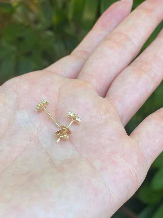 14k diamond star flower stud earrings