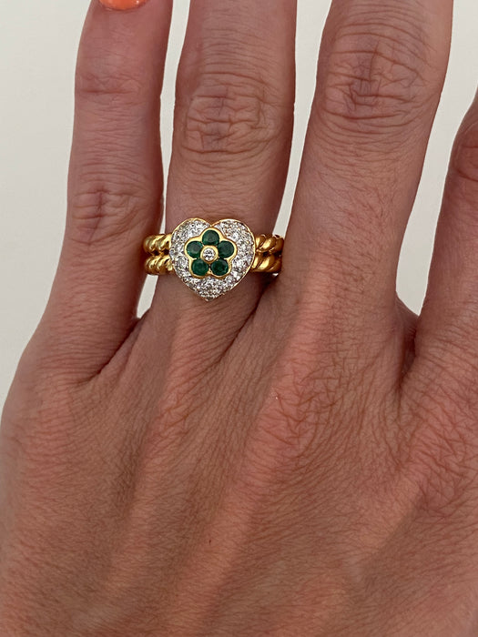 Vintage 18K Gold Braided Diamond Heart Emerald Flower Ring