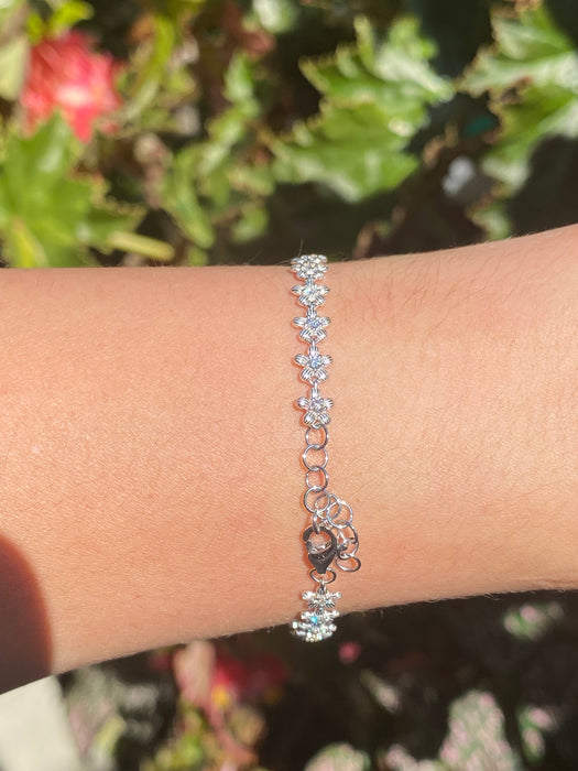 14k white gold diamond flower bracelet