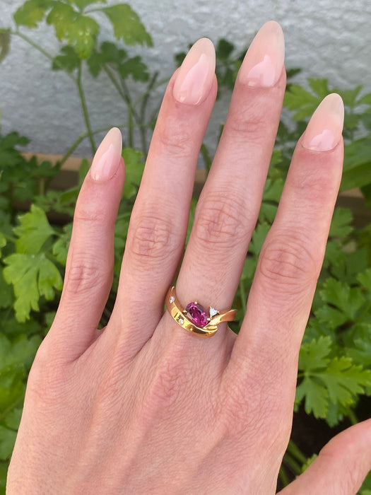 Vintage 18K Pink Tourmaline & Diamond Wavy Ring Size 6.5