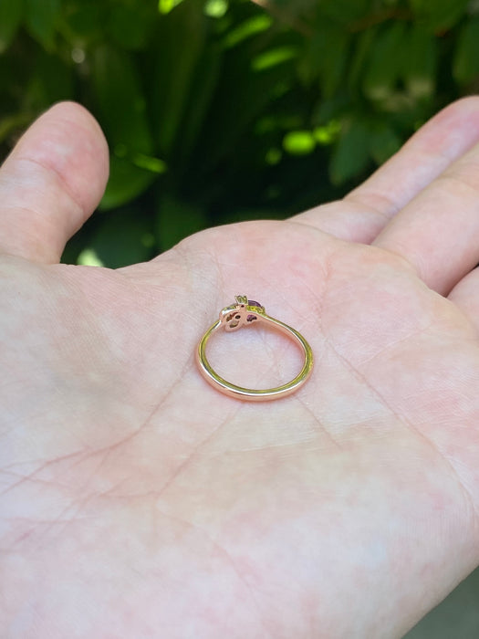 10k rose gold heart pinky ring size 3.75