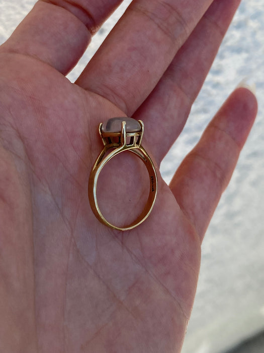 Vintage 14K Gold Oval Moonstone Ring | Size 7.25