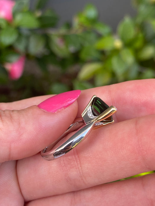 Platinum 18k green tourmaline diamond ring size 5.5