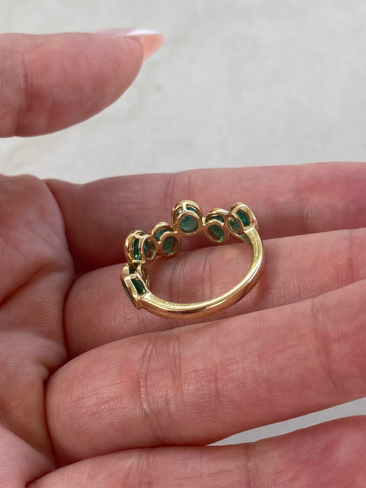 14k Gold 2.5 TCW Bezel Set Oval Natural Emerald Ring Size 6