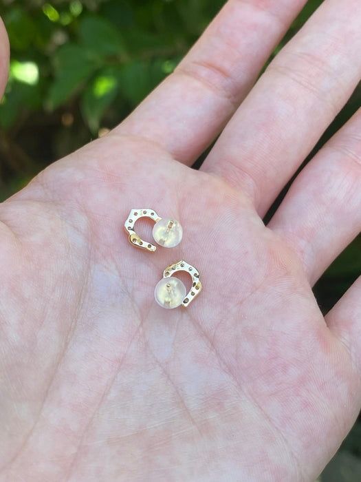 18k diamond horseshoe stud earrings