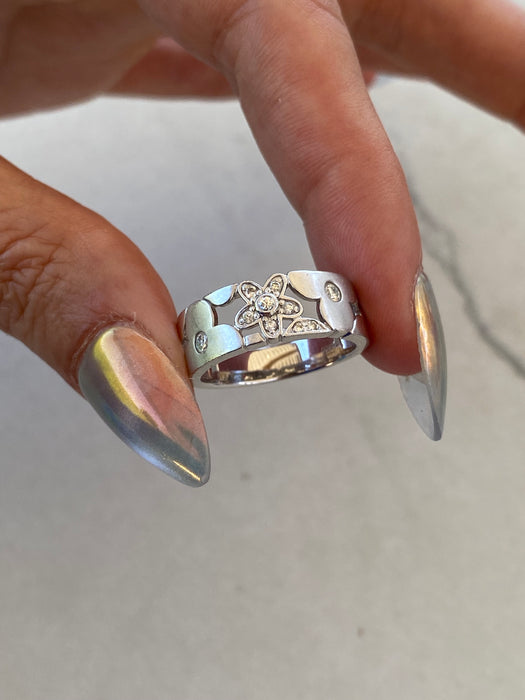 Vintage Platinum 900 Diamond Flower Ring – Size 6.25