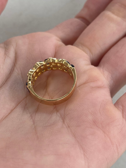 Vintage 18K Gold Blue Sapphire & Diamond Flower Ring | 2.21 TCW | Size 5