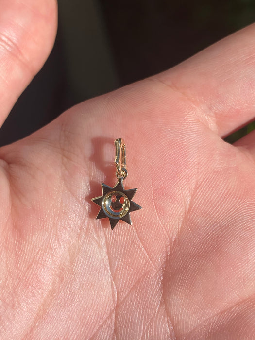 14k smiley sun diamond star pendant