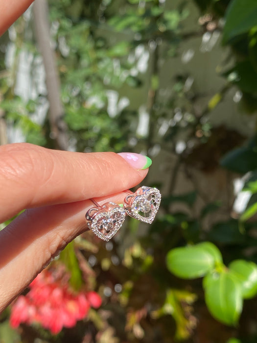 14k white gold diamond heart dancing stud earrings
