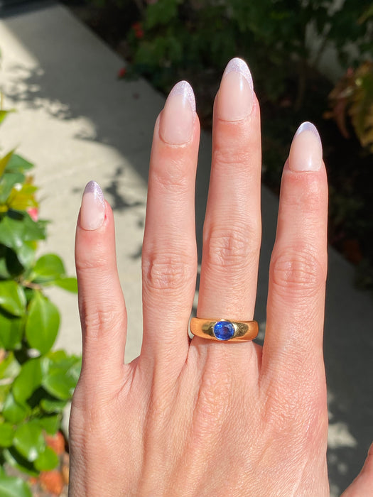 18K Gold Blue Sapphire Donut Ring