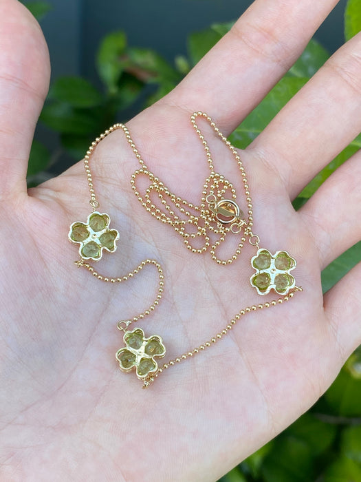 14k peridot clover bead station necklace 18”