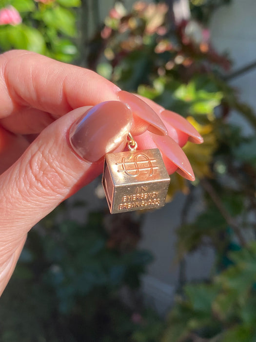 14k mad money dollar charm