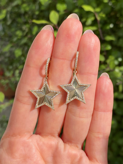 14k fluted star diamond Huggie earrings