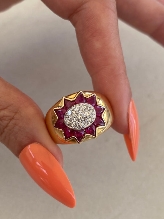 Vintage 18K / Platinum 900 Ruby & Diamond Sunburst Cigar Band Ring