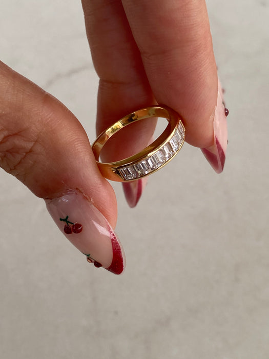 Vintage 18K Emerald Cut Diamond Ring