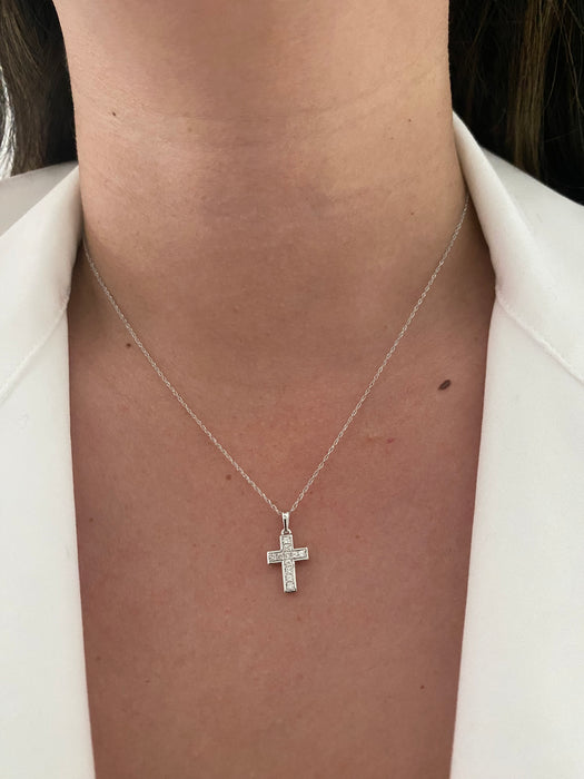 14K White Gold Diamond Cross Necklace – 0.15 TCW | 18” Singapore Chain | Removable Pendant