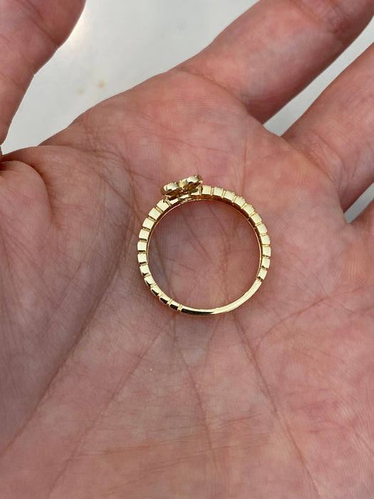 14K Gold Ribbed Diamond Heart Ring – Size 6.75