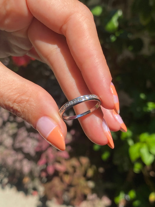 Platinum 0.25 tcw diamond ring size 6