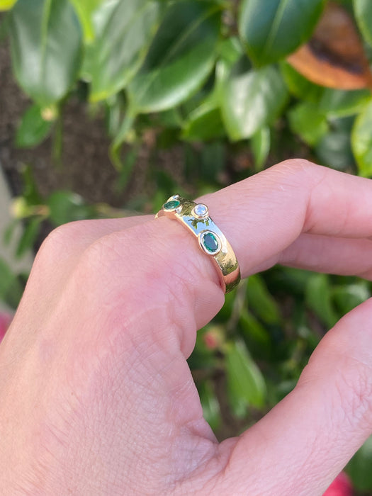 14k emerald and diamond bezel ring size 6.5