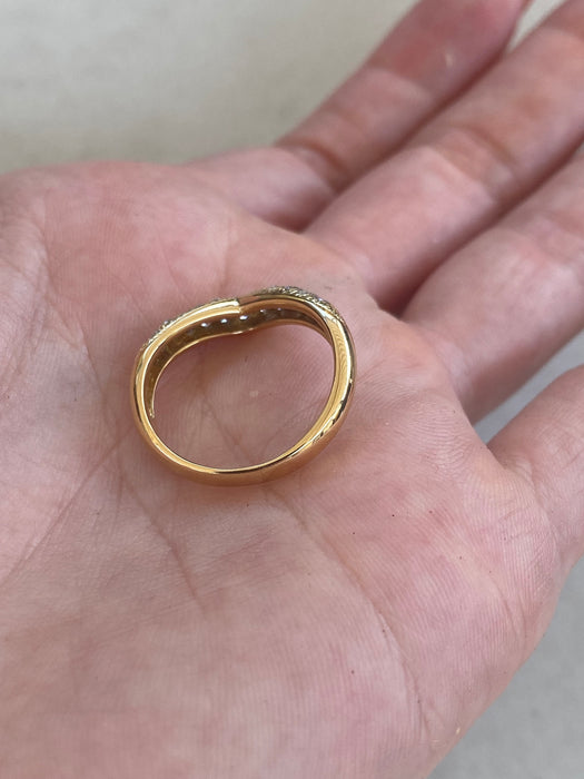 Vintage 18K Chevron Diamond Ring