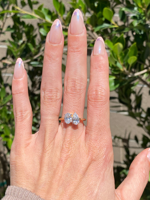 14K Two-Tone Gold 2 Carat Lab Diamond Toi et Moi Ring – Oval & Pear Cut – Size 7