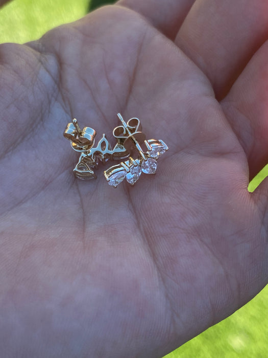 14k 1.3 carats lab pear diamond stud earrings