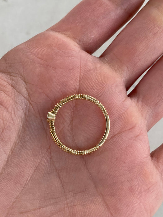10K Gold Coiled Ring with Bezel-Set Diamond – 0.13 CTW