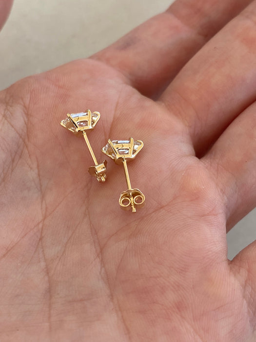 14K Pear Lab Diamond Stud Earrings – 1.3 CTW