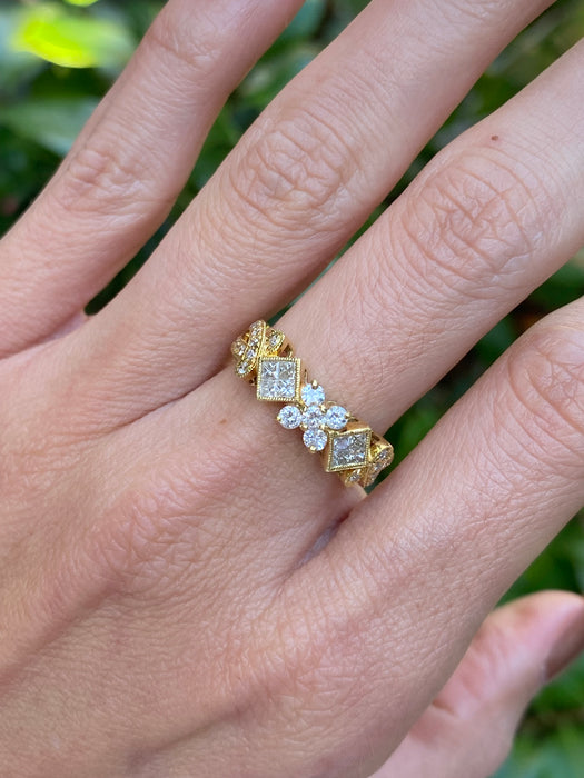 Vintage 18k Gold Invisible Set Princess Cut Diamond & Round Diamond Ring Size 6.25