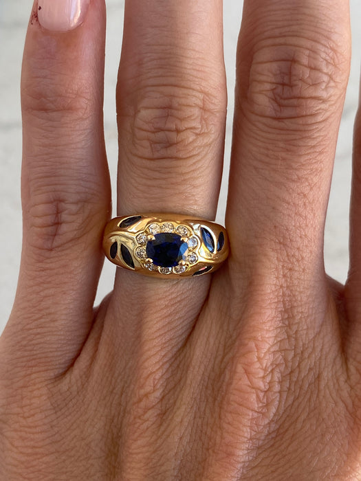 Vintage 18K Gold Blue Sapphire & Diamond Floral Ring