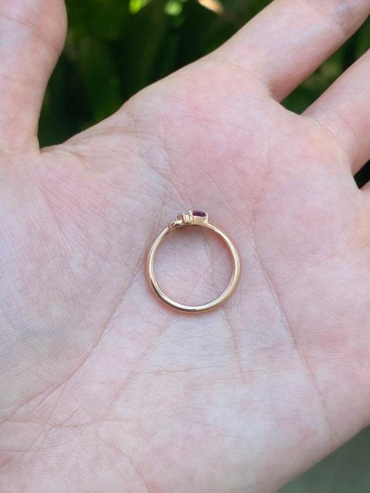 10k rose gold heart pinky ring size 3.75