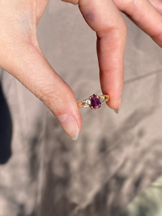 14k pear cut ruby and diamond ring size 5.75